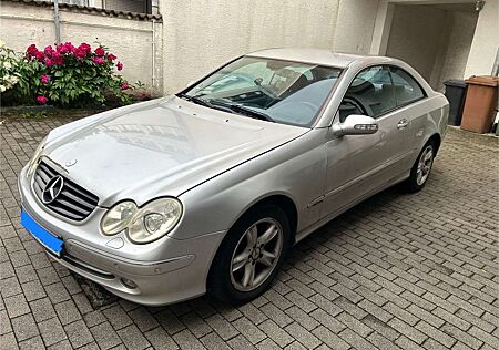 Mercedes-Benz CLK 200 Coupe Kompressor Avantgarde