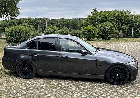 BMW 320i 320 Aut.