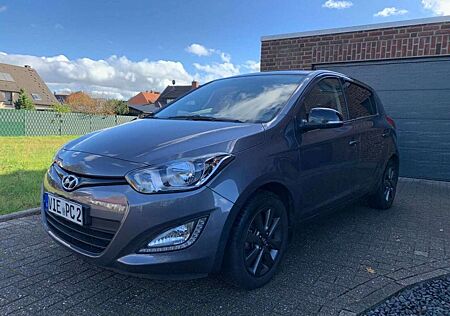 Hyundai i20 1.2 Fifa World Cup Edition