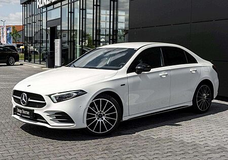 Mercedes-Benz A 250 e Limousine AMG Night EDITION2020 Kamera