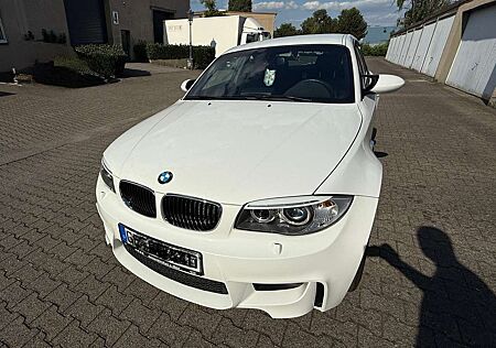 BMW 1er M Coupé 1.Hand ,Scheckheft ,**kleines Bilderupdate**