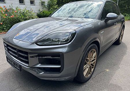 Porsche Cayenne E-Hybrid**Panorama**Leder**Bose**