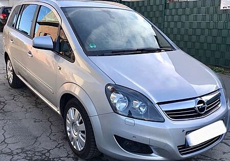 Opel Zafira 1.6 CNG Klima SHZ PDC AHK Neu Tüv 8Fachbereift