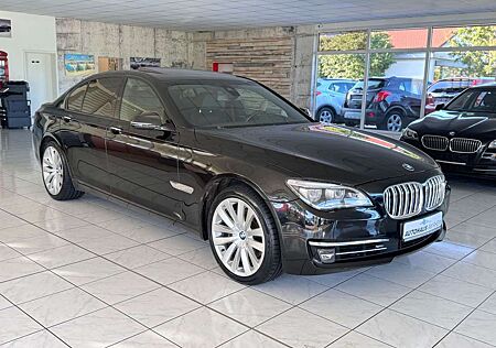 BMW 740 d xDrive+KeylessGo+Kamera+Glasdach+Mwst+VOLL