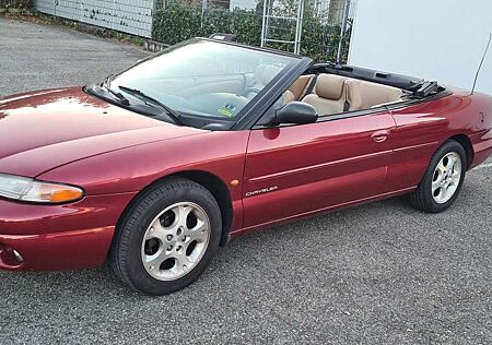 Chrysler Stratus 2.5 LX Jungtimer, gepflegt neue TÜV