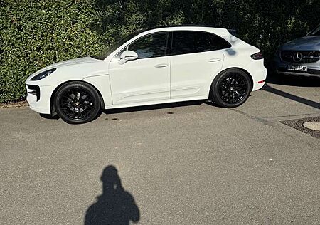 Porsche Macan Luftfahrwerk | Sportabgasanlage | Top-Zustand