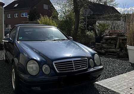 Mercedes-Benz CLK 200 Cabrio Avantgarde