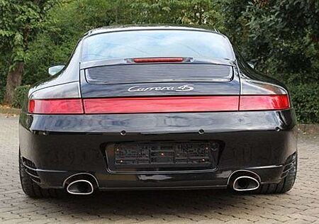 Porsche 996 911 Carrera 4S