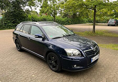 Toyota Avensis 2.0 D-4D Executive