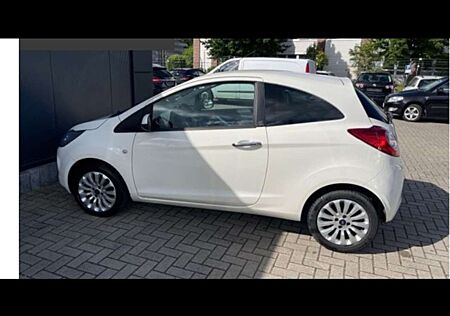 Ford Ka /+ Titanium