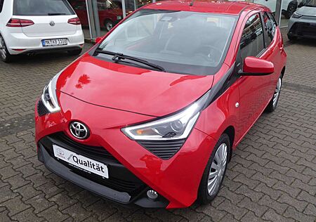 Toyota Aygo x-play Team D