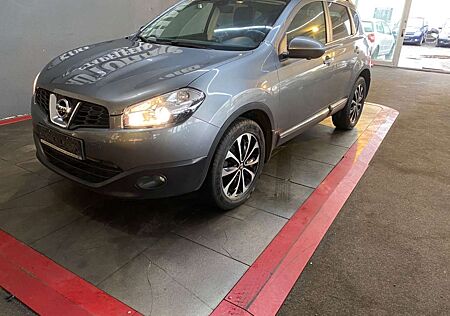 Nissan Qashqai I-Way 4X4 360° Kamera + Panorama + Navi