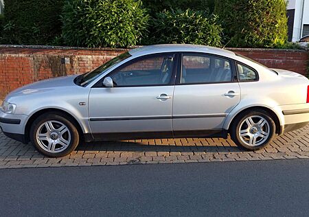 VW Passat Volkswagen 1.8 5V Comfortline