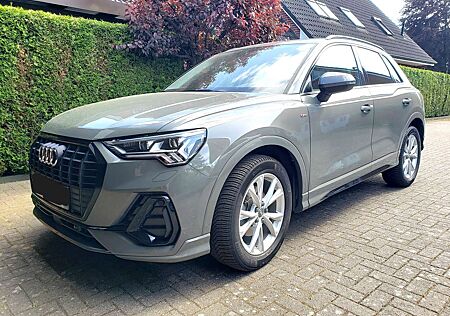 Audi Q3 35 TFSI S tronic S line