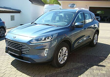 Ford Kuga Titanium Plug in Hybrid mit AHK, Kamera.