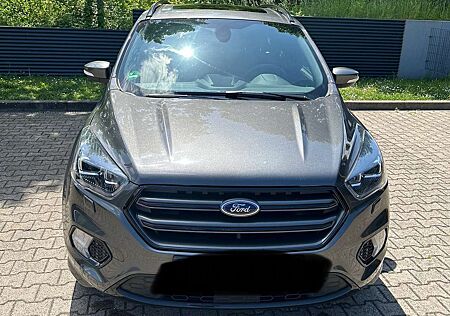 Ford Kuga ST Line