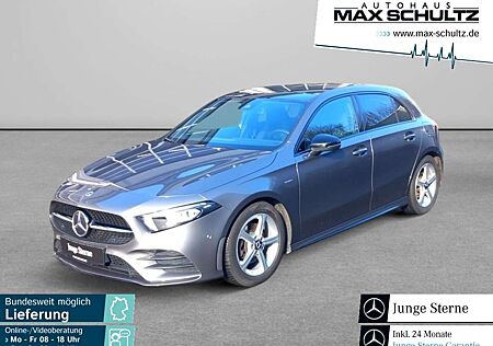 Mercedes-Benz A 200 Kompaktlimousine AMG Line*Night Paket*LED