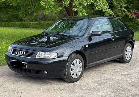 Audi A3 1.6 Attraction