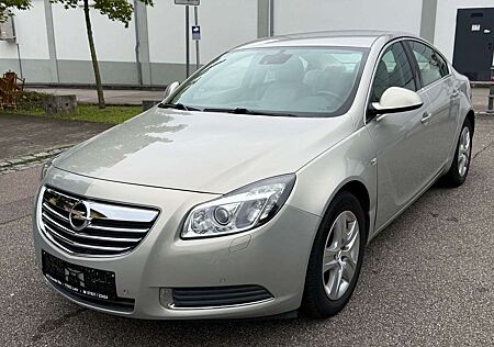 Opel Insignia A Lim. Edition TÜV NEU/LED/NAVI/TEMPOM.