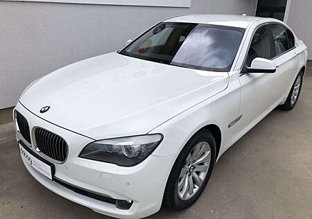 BMW 750i 750