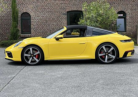 Porsche 992 911 Targa 4S SPORTDESIGN-PAKET*LED*BOSE*SPORTABGAS