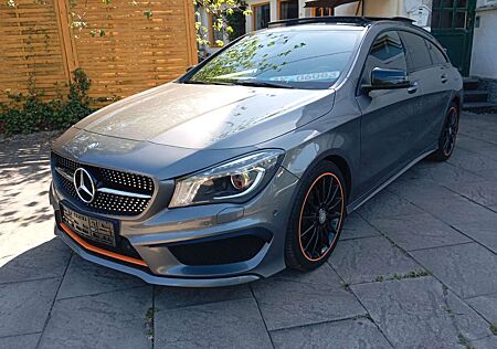 Mercedes-Benz CLA 180 AMG Line Navi Pano Xenon