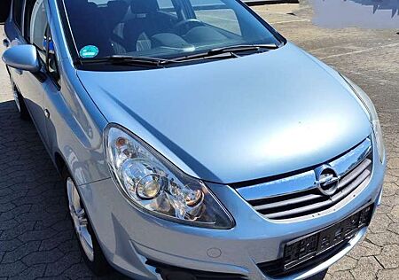 Opel Corsa 1.4 16V Automatik Innovation