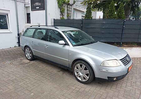 VW Passat Variant Volkswagen PASSAT KOMBI 2.0*17 ALU*PDC*TÜV*T.LEDER