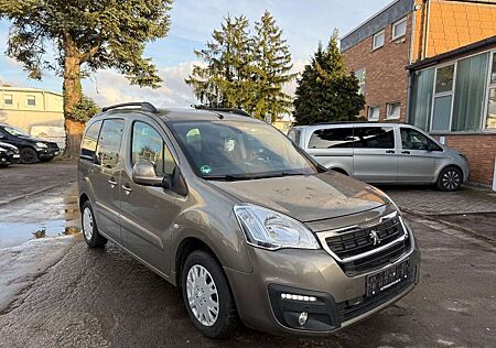 Peugeot Partner BlueHDi 100 S/S KAMERA/CARPLAY