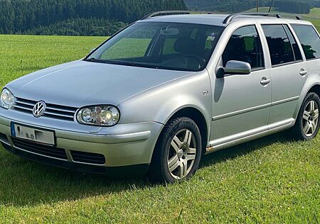 VW Golf Variant Volkswagen 1.9 TDI 4Motion Pacific