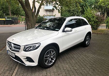 Mercedes-Benz GLC 250 Mercedes Benz AMG Line PANO-Dach