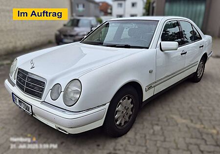 Mercedes-Benz E 230 Elegance 2.3 Automatik Klima e.FH HU/AU 03.2027