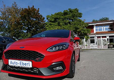 Ford Fiesta ST "nahe Vollausst." / Sperre/ Panorama / B&O