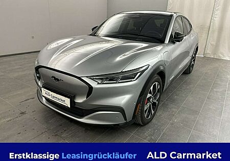 Ford Mustang Mach-E AWD Geschlossen, 5-türig, Direktantrieb, 1-Gang