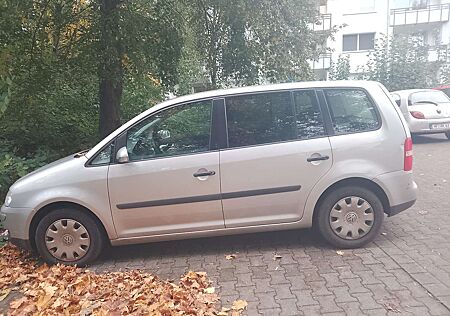 VW Touran Volkswagen 1.6