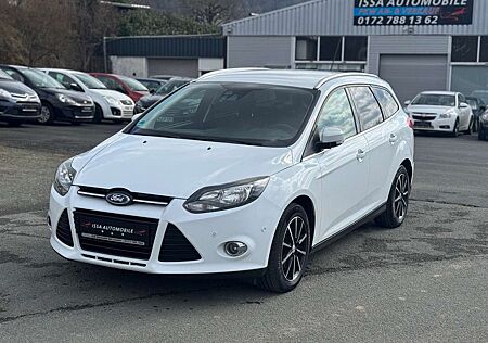 Ford Focus Titanium/Navi/Euro5/Klimaaut/SHZ/PDC/