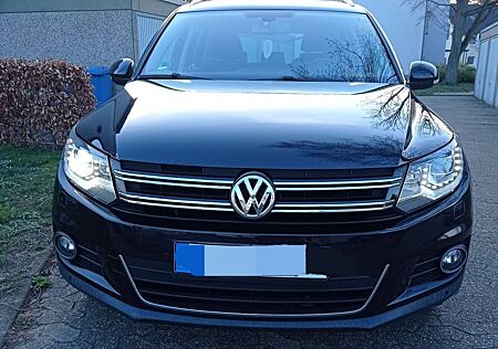 VW Tiguan Volkswagen 2.0 TDI DPF 4Motion DSG Sport & Style