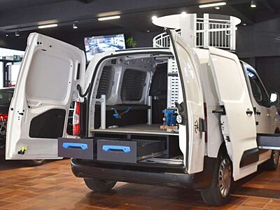 Opel Combo CARGO 1.5 D EDITION SORTIMO-WERKSTATT TEMPOMAT SIT