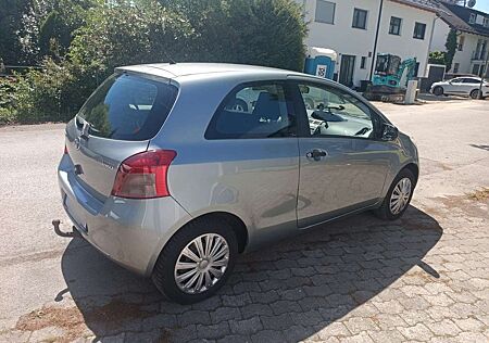 Toyota Yaris 1.0 VVT-i