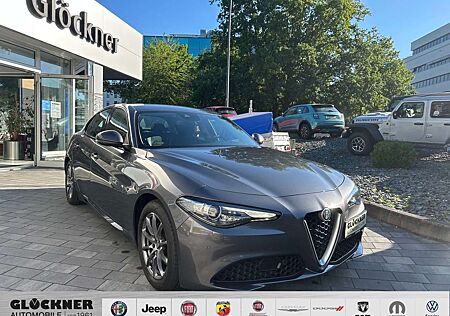 Alfa Romeo Giulia Super 2,0 Turbo
