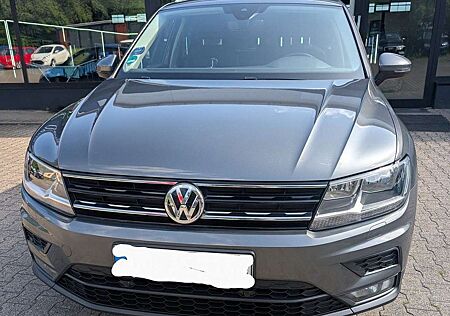VW Tiguan Volkswagen 1.4 TSI ACT (BlueMotion Technology) DSG Sou