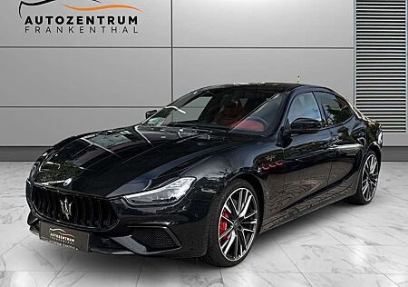 Maserati Ghibli Spurhalte BI-Xenon B&W Carbon
