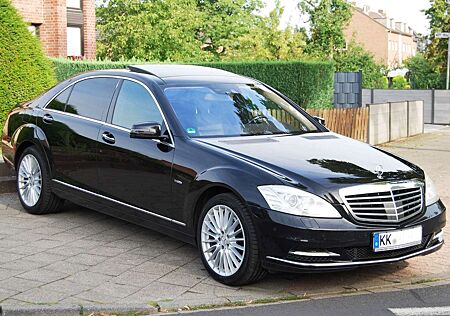 Mercedes-Benz S 350 BlueTec L (221.126) * Lang-Vollausstattung *