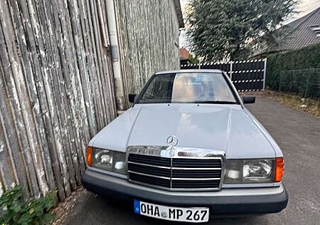 Mercedes-Benz 190 E 1.8 Voll Fahrbereit ! Garagenfahrzeug!
