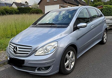 Mercedes-Benz B 200 CDI