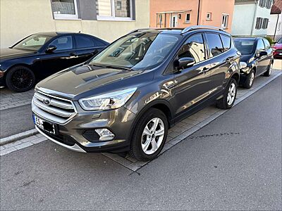 Ford Kuga 1.5 EcoBoost 2x4 Cool & Connect
