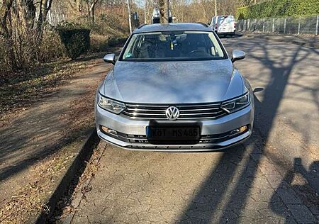 VW Passat Variant Volkswagen 2.0 TDI DSG (BlueMotion Technology) Comfortline