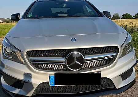 Mercedes-Benz CLA 45 AMG CLA 4Matic 7G-DCT