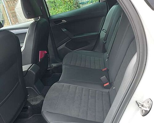 SEAT Arona FR
