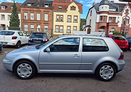 VW Golf Volkswagen 1.6 " Zahnriemen neu, TÜV / AU neu "